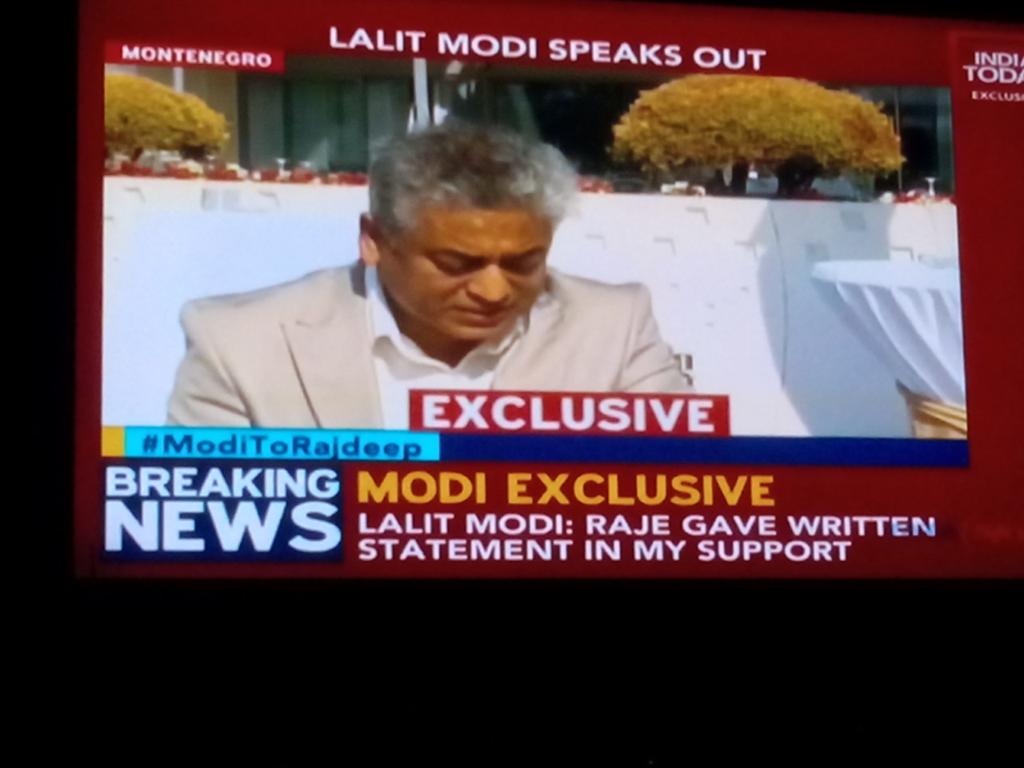 monakaran's tweet image. Rajdeep sticks to Sushma,Raje. Disinclined to fully hear LM defence!! Shameful !!
 #ModiToRajdeep http://t.co/vA31TvcDXd&quot;