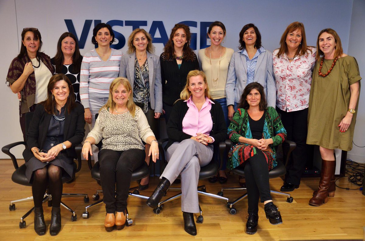 vistagearg's tweet image. Te compartimos las imagenes del #DesayunoDeNetworking organizado para mujeres empresarias! facebook.com/media/set/?set…