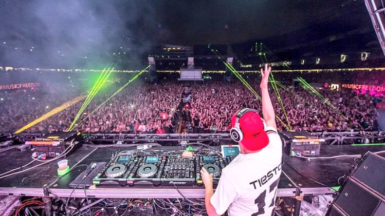 LKempes's tweet photo. Seeing @tiesto live changed my life http://t.co/5CxAKZ3Ohj