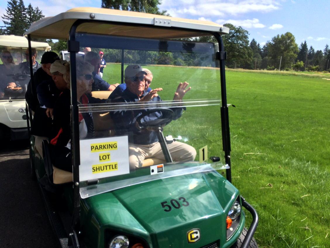drewmikkelsenk5's tweet photo. Chambers Bay may be getting all the attention this week, but @jacknicklaus is touring the VA course in Lakewood. http://t.co/D3RD5sNIQ0