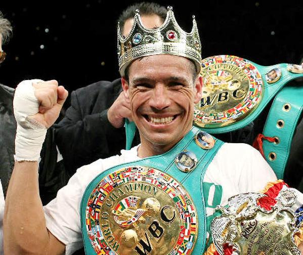 boxingdailycom's tweet image. Sergio Martinez: The Maravilla Career | By @samsboxinghaven | @TOPCLASSBOXING - go.shr.lc/1KW7Fr6