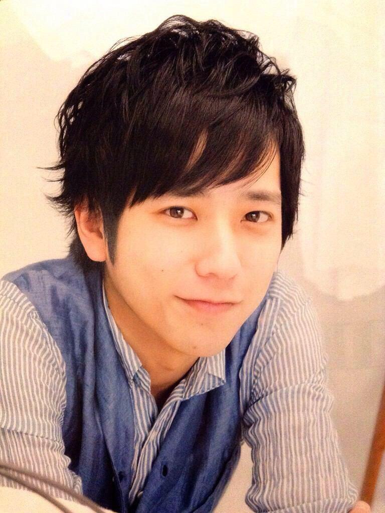 Happy Birthday!!!!!
Kazunari Ninomiya
  \\32years old!!!!!/ 