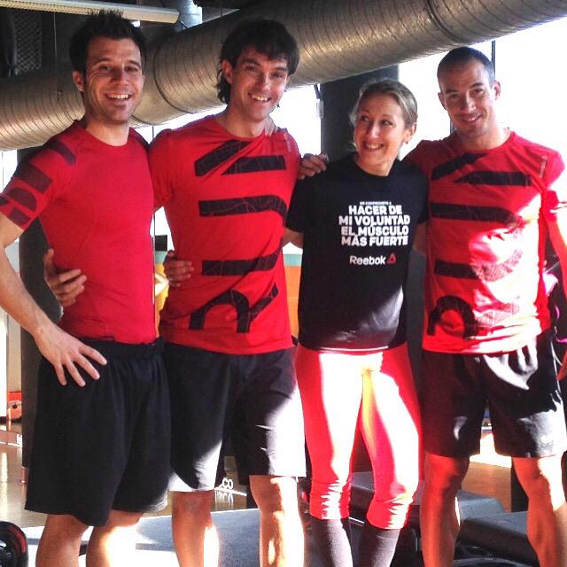 inakygarcia's tweet photo. #bodypump94 en @gimnasiofisico 💪👦💪👦💪👩💪👦 @edufernandezf @juanhdezg @veroZoz grande equipo!!!😉 #yosoydefisico http://t.co/dGGzdizHK3