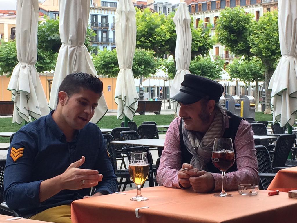 Ahora mismo con <a href="/toninocarotone_/">tonino carotone</a>  grabando el programa ¿Cómo te quedas?