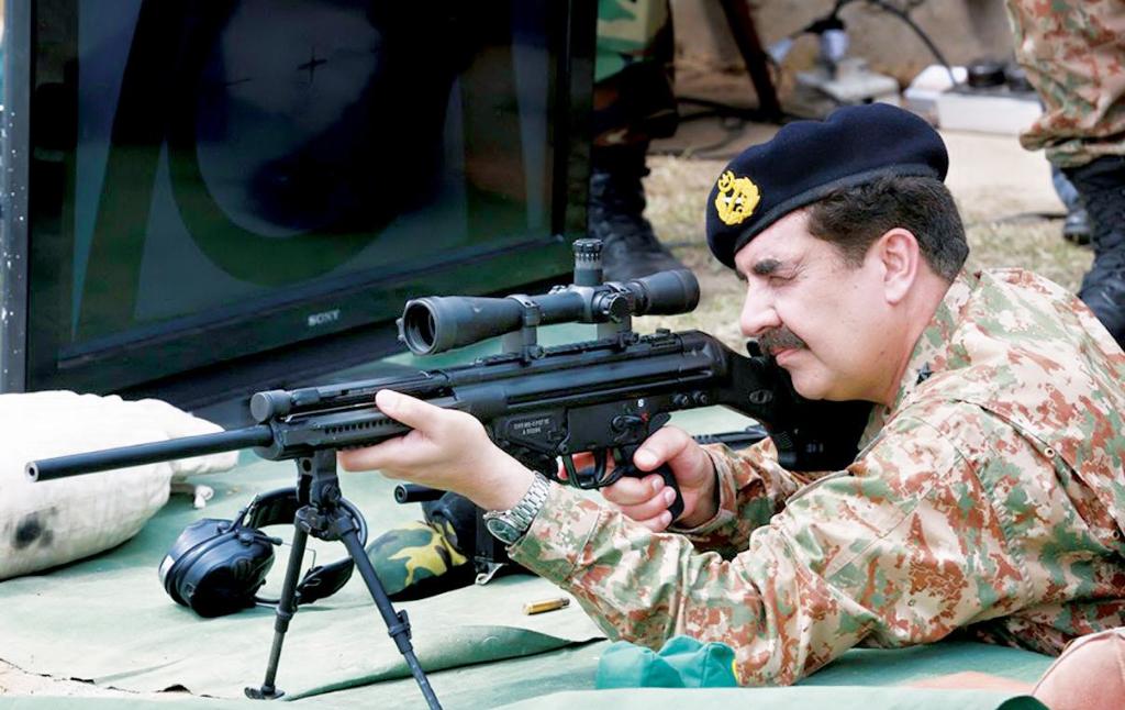 HAppY biRthDay 2 U General Raheel Sharif 