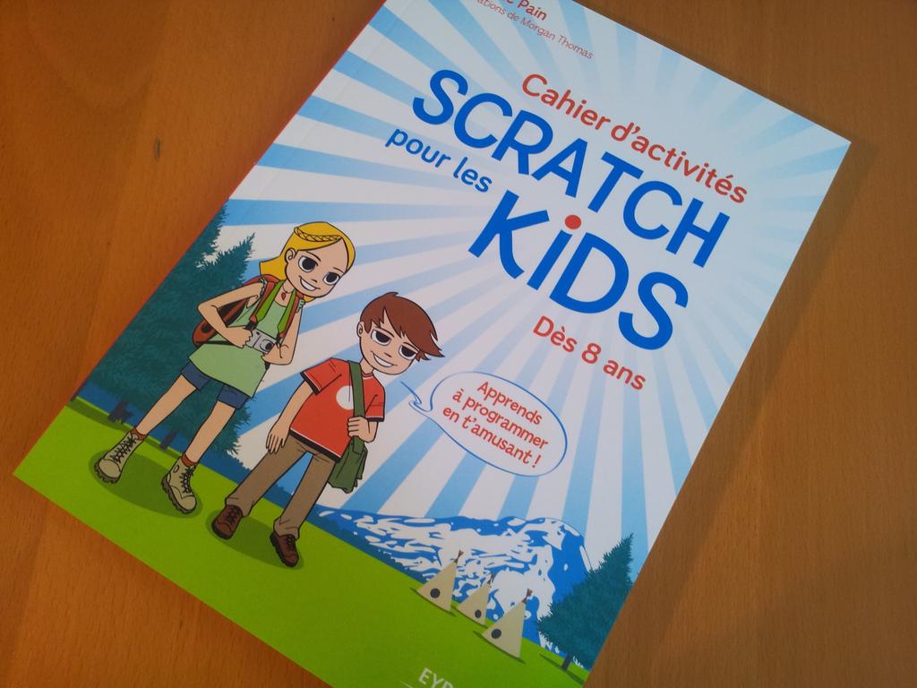 Julie_edito's tweet image. Demain mercredi, c&apos;est jour des enfants. Chez nous, l&apos;activité est toute trouvée ;-) #eyrolles #Code4Juniors #Scratch