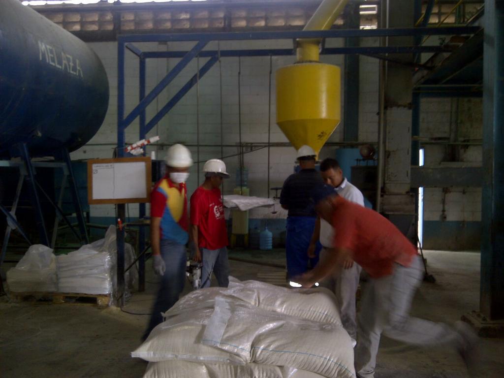 Venalcasa's tweet photo. Planta ABA operativa recibiendo gandola de germen http://t.co/ZNZtfMBRnB