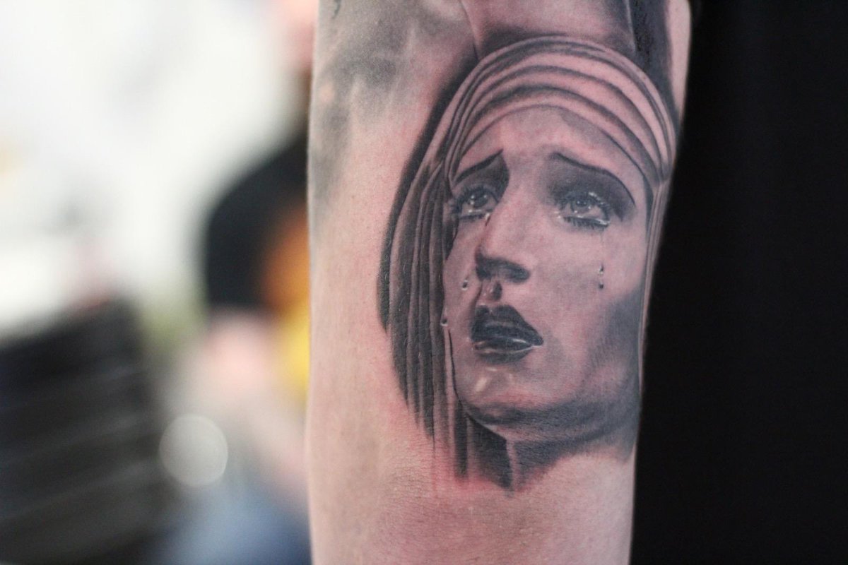 Virgin Mary by <a href="/tattoosbyruss/">Russell Bishop</a>
To book 👉 ✉️ hello@tokyotattoo.co.uk
@lifesinked <a href="/TattooSociety13/">TattooSociety13</a> <a href="/starrtattoo/">Starr Tattoo Supplies</a> #tattoo