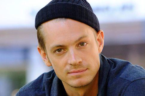 KristiLPowell's tweet photo. So I'm absolutely glued to The Killing and fully in love with Joel Kinnaman 😍😍 http://t.co/0pWNV4NOM7