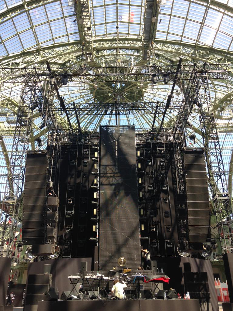 [ Cc : getting the stage ready - Grand Palais - <a href="/boilerroomtv/">BOILER ROOM</a> ]