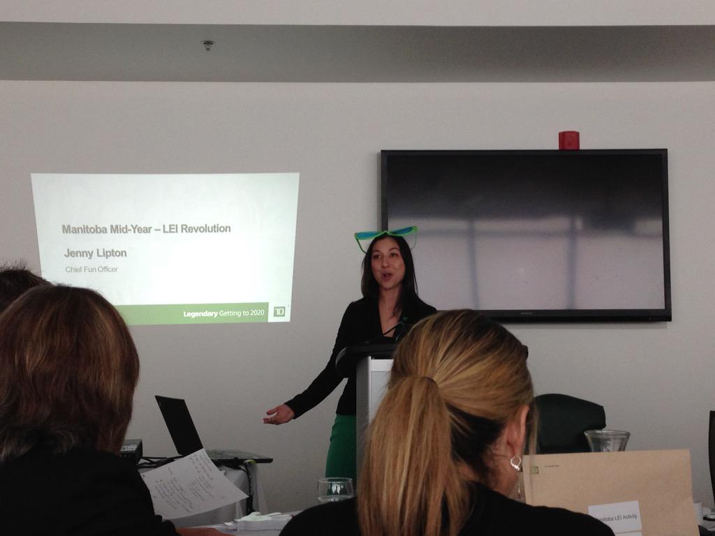 BPhanthavong's tweet photo. Awesome conversations around #leirevolution with the DLT! @JennyLipton_TD @BrianGervais_TD @TSchmitz_TD http://t.co/Xtld8JgbcP