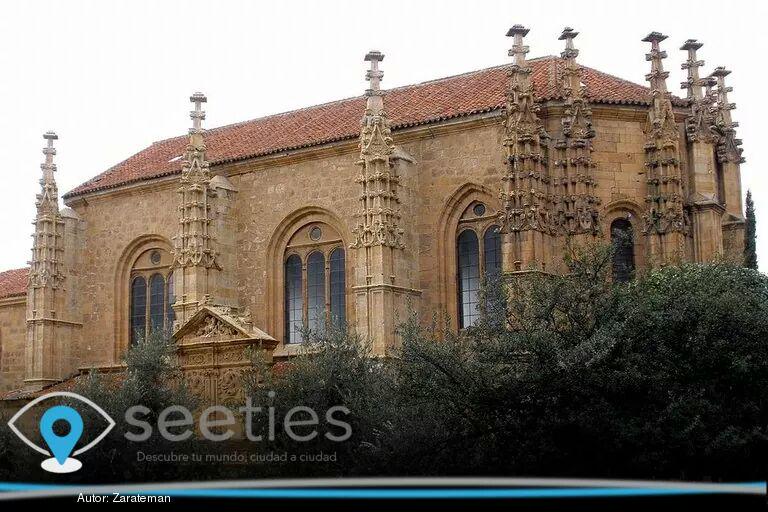 SeetiesApp's tweet image. Este es el único resto que ha sobrevivido del desaparecido monumento #salmantino. ¿Sabéis decirnos su nombre?