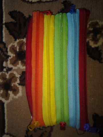 ciwi_cutezz's tweet photo. Ini dompet resleting handmade loh... Yuuk sp mau order #dompet http://t.co/GsYWgKkNf9