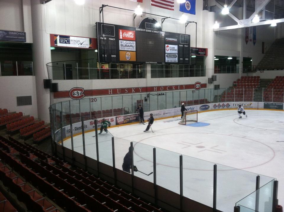 Capitals d-man &amp; St. Cloud native Nate Schmidt running the D through specialty skills at CCM Boys HP 15 Summer Camp.