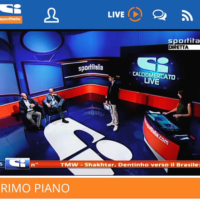 AlessioMartini7's tweet photo. #sportitalia #live #anchedacellulare #top #mercato #ilverocalciomercatoèsusportitalia #grandi #migliori @tvdellosport http://t.co/0iptuF3dmT