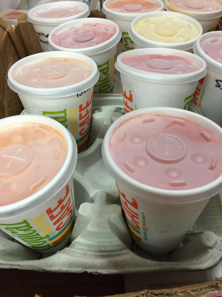 Tropical Smoothie for all the associates! #keepingcool #4626cares <a href="/OglePatrick/">Patrick Ogle</a> <a href="/DavidGormanHD/">David Gorman</a> <a href="/GwenettaGossett/">GwenettaGossett</a>