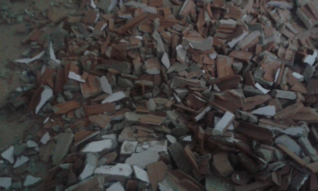 Mientras el mundo comenta lo nuevo del E3, unos cuantos locos destruyen muros para construir su propio <a href="/MundoArcade/">MundoArcade</a>