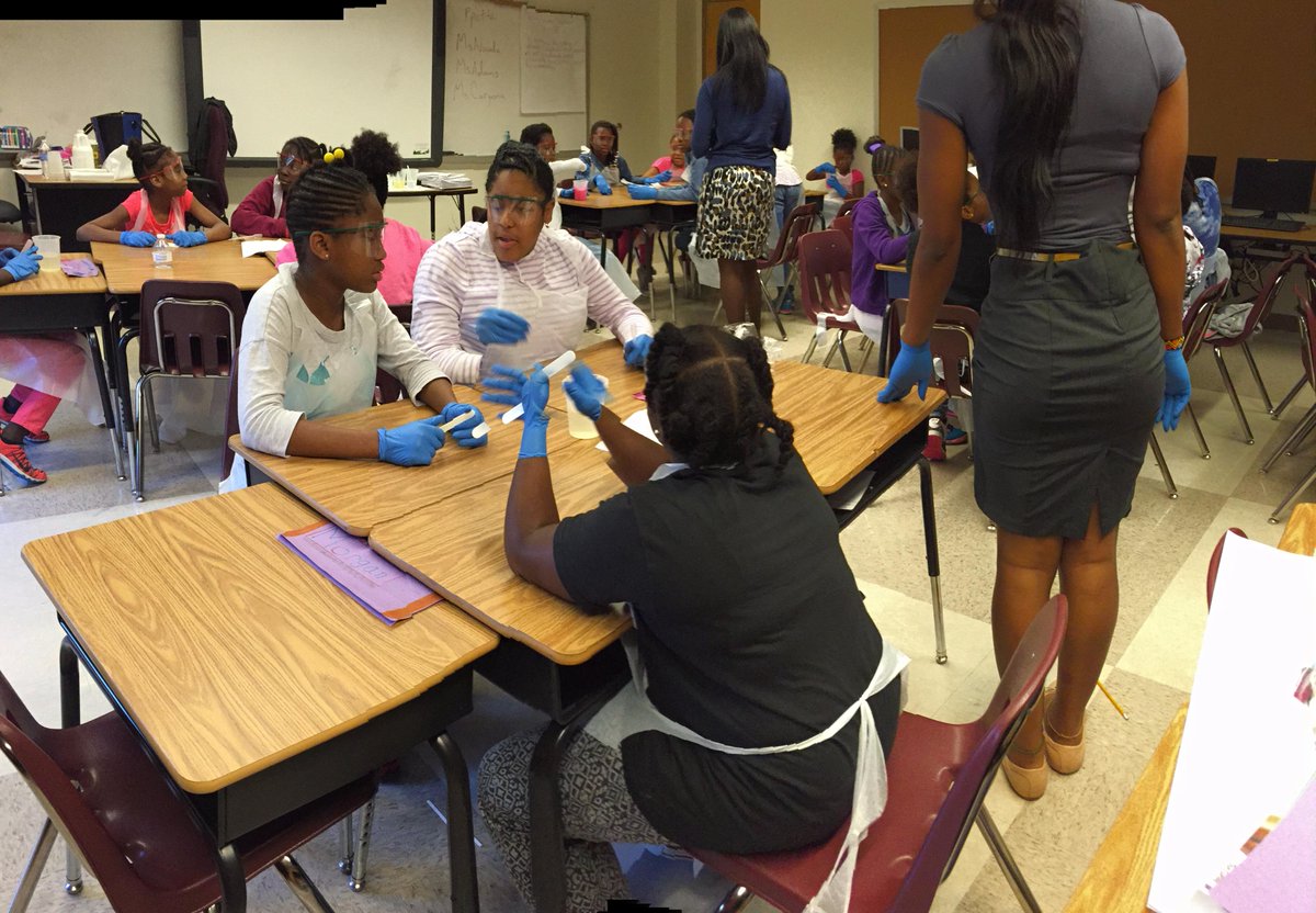 SEEKNSBE's tweet photo. #SEEKAtlanta Mentors & students participating in activities sponsored by @firmenich #SEEK2015 #Firmenich @NSBE http://t.co/OlkOLRbqxE