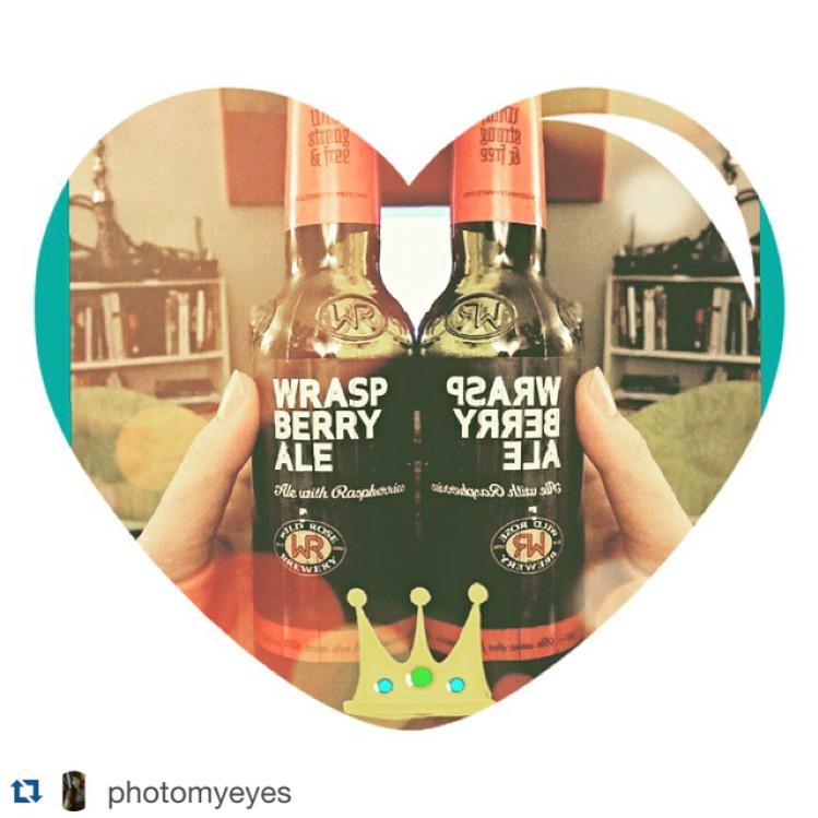 OJsFtSask's tweet photo. $5 #Alberta #CraftBeer Tuesday - #Wraspberry, #Aprikat & #BigRock! #WingNight $3.50 for 10! http://t.co/b5Z56UBKQx