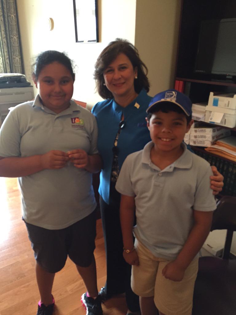 AnnaKids1st's tweet photo. Muchas Gracias @RISecState for the hospitality and #RIRed pins @icsrhodeisland http://t.co/VcdX0bq53o