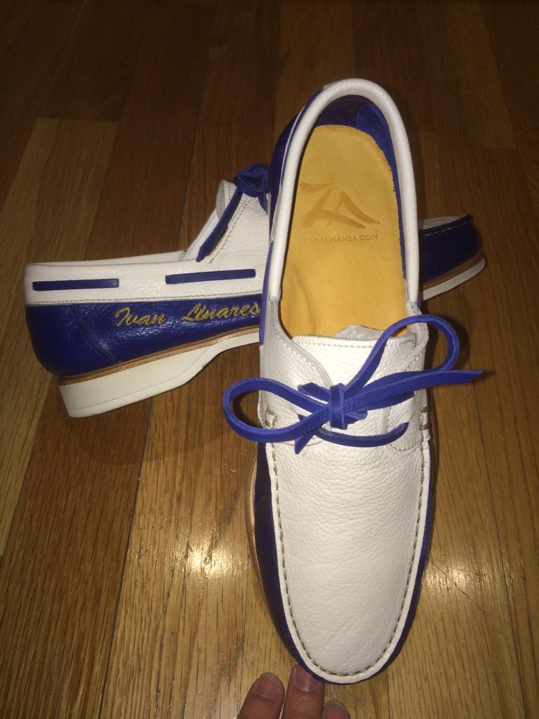 ivanlt85's tweet photo. Mis náuticos nuevos de @Zapalmansa ! Habrá que estrenarlos pronto! 😊 http://t.co/1hXBaj1mPT