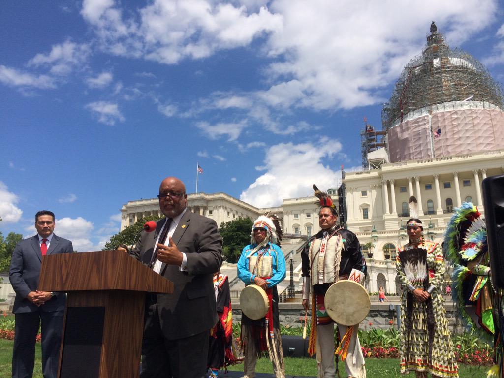indianz's tweet photo. Congressman Bennie Thompson (D-Mississippi) at new day now rally #resdc http://t.co/z34uNWp4fy