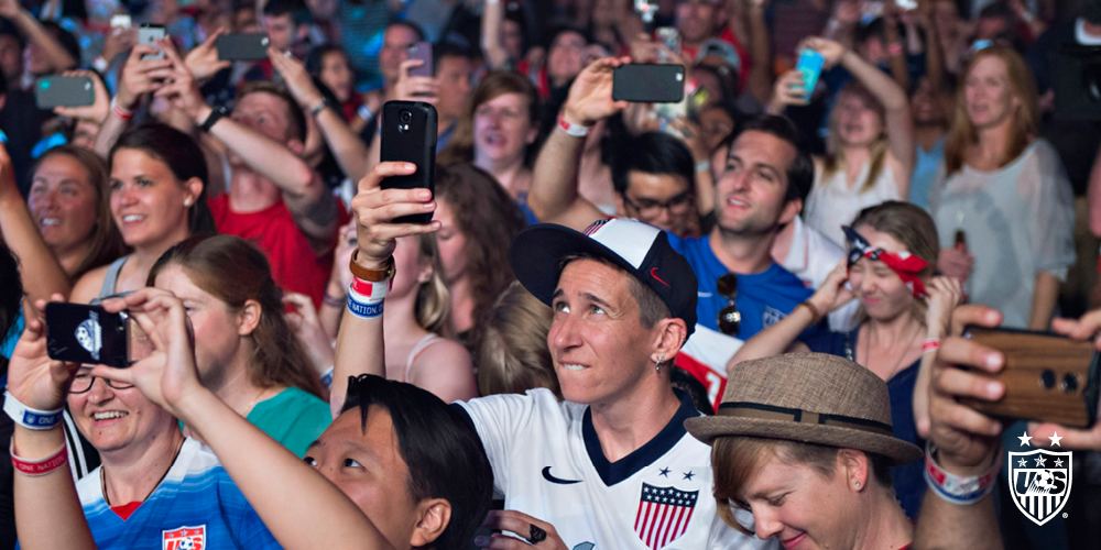 USWNT's tweet photo. #FanHQ was rocking last night w/ a @Baileyamadore quote, our #OfficialSnacks, & YOU the fans! #PassTheLove #1N1T http://t.co/pJ3Dk3hg8w
