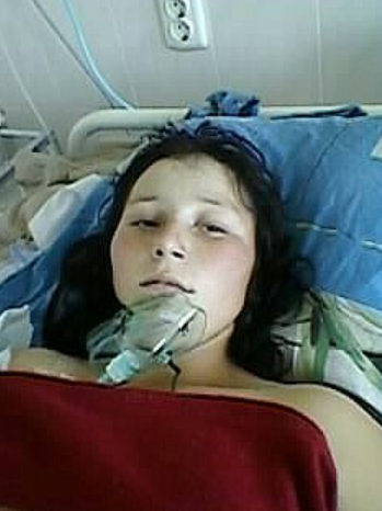 Peredorosl's tweet image. Сдохните уже все, дебилы.
16 лет девочке было.
Горловка.
Сегодня скончалась в больнице.