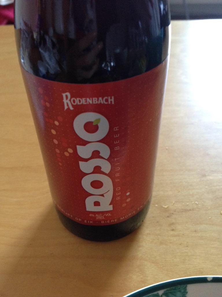 AzulSa's tweet photo. rodenbach rosso
うーまーいー
ここまで自分好みのビールばっか飲んでると最早味の違いがわからない。味音痴。
#ベルギービール http://t.co/QiGGN1WHxb