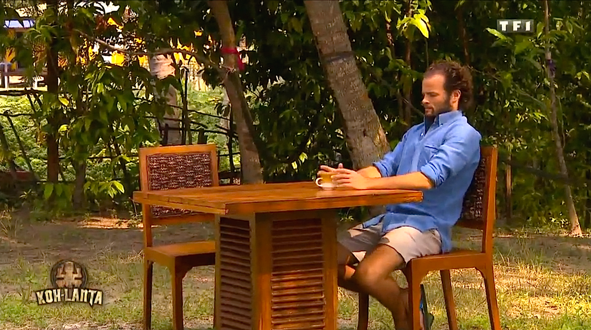 AlbanPellegrin's tweet image. Voilà un peu le sentiment de solitude que vous aurez demain devant votre sujet de philo! #Courage #Bac2015