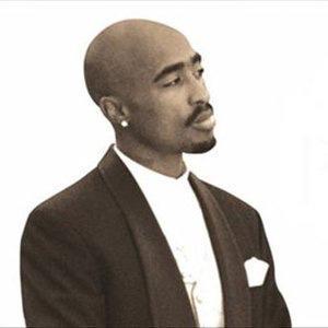 Happy 44th bday Tupac Shakur!! Gone too soon. But your legend continues on- 