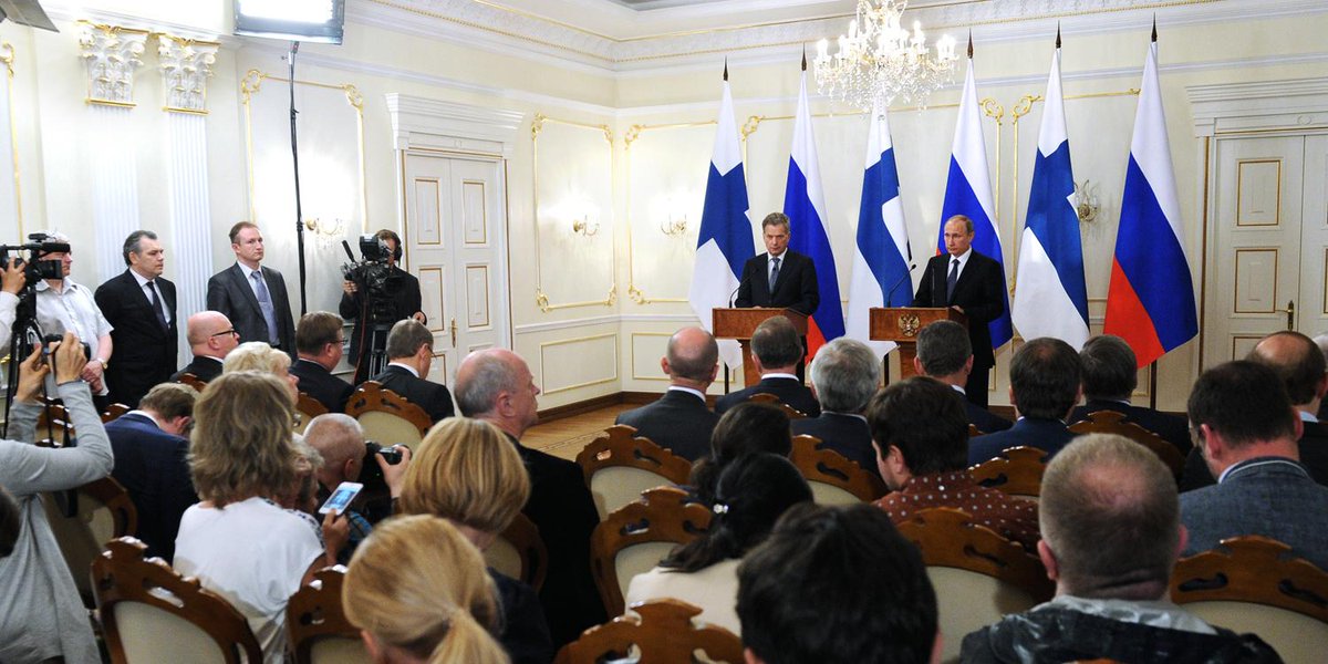 KremlinRussia's tweet photo. Совместная пресс-конференция Владимира Путина и Саули Ниинистё по итогам встречи в Москве http://t.co/bhIpR0m56j http://t.co/zGKYY0nLiU