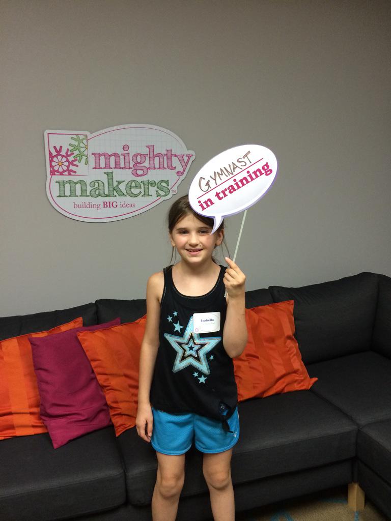 MomHeartsPinot's tweet photo. Little girls have big dreams! #IAmAMightyMaker @KNEX @jenbean33 http://t.co/8XEbMXQk5w