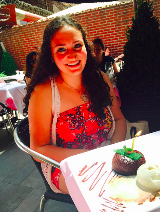 Wishing a very Happy Birthday to our very own super-soprano Dani Fishbein! We love you Dani!