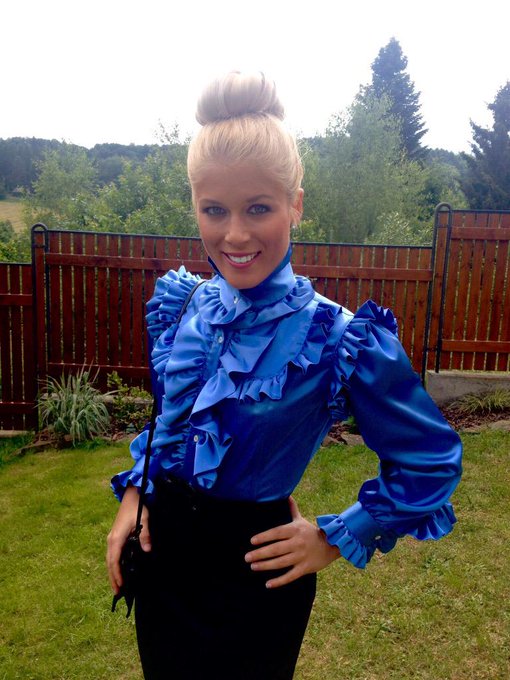 Work of today for Eromaxx, I love this blue color 😍⭐️😘💙 http://t.co/pqAqKGmDu6