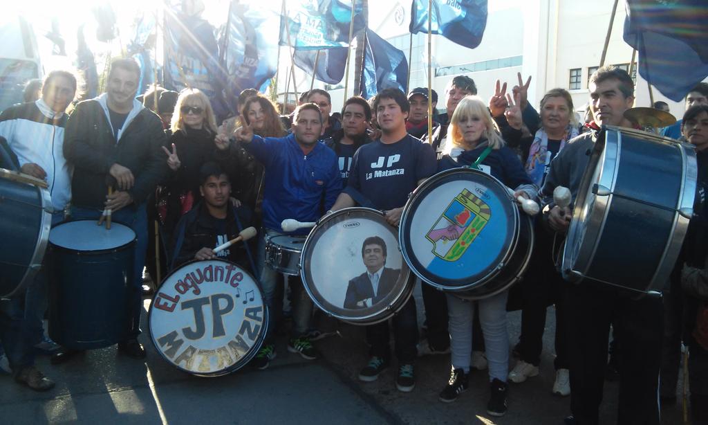 JPMatanza's tweet photo. En estos momentos #JPMatanza en la #UNLM @FerEspinozaOK http://t.co/b8qD5Yo2wn
