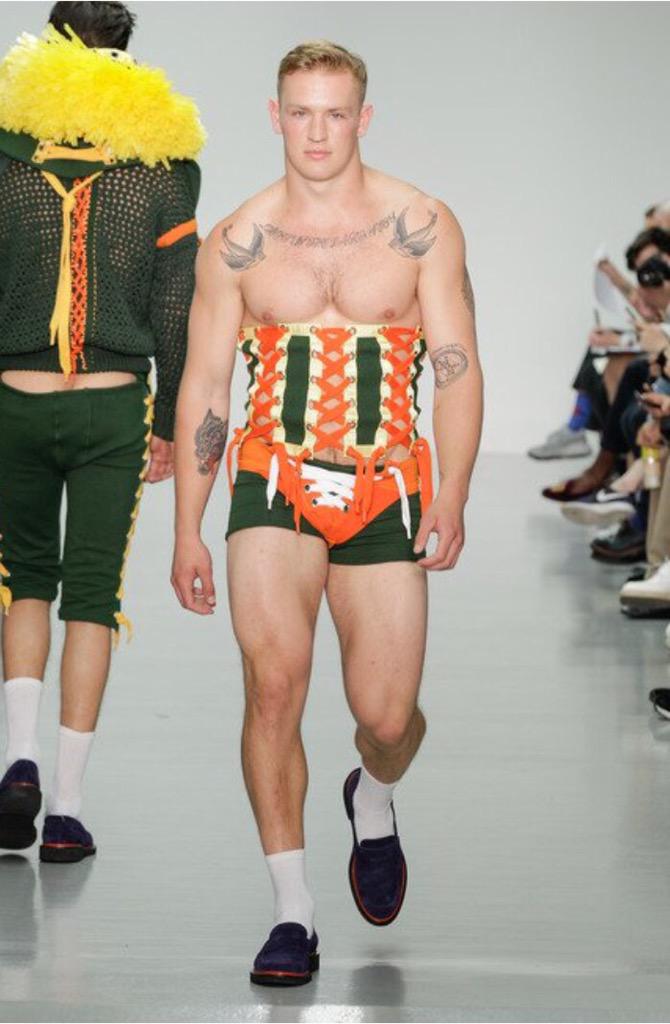 marcelomadar's tweet photo. @WEARESIBLING @stilohombre  @menstylefashion #modelo #malemodel #fashionblogger #menswear #modahombre #menswear #ss16 http://t.co/iFSNw4nTyL