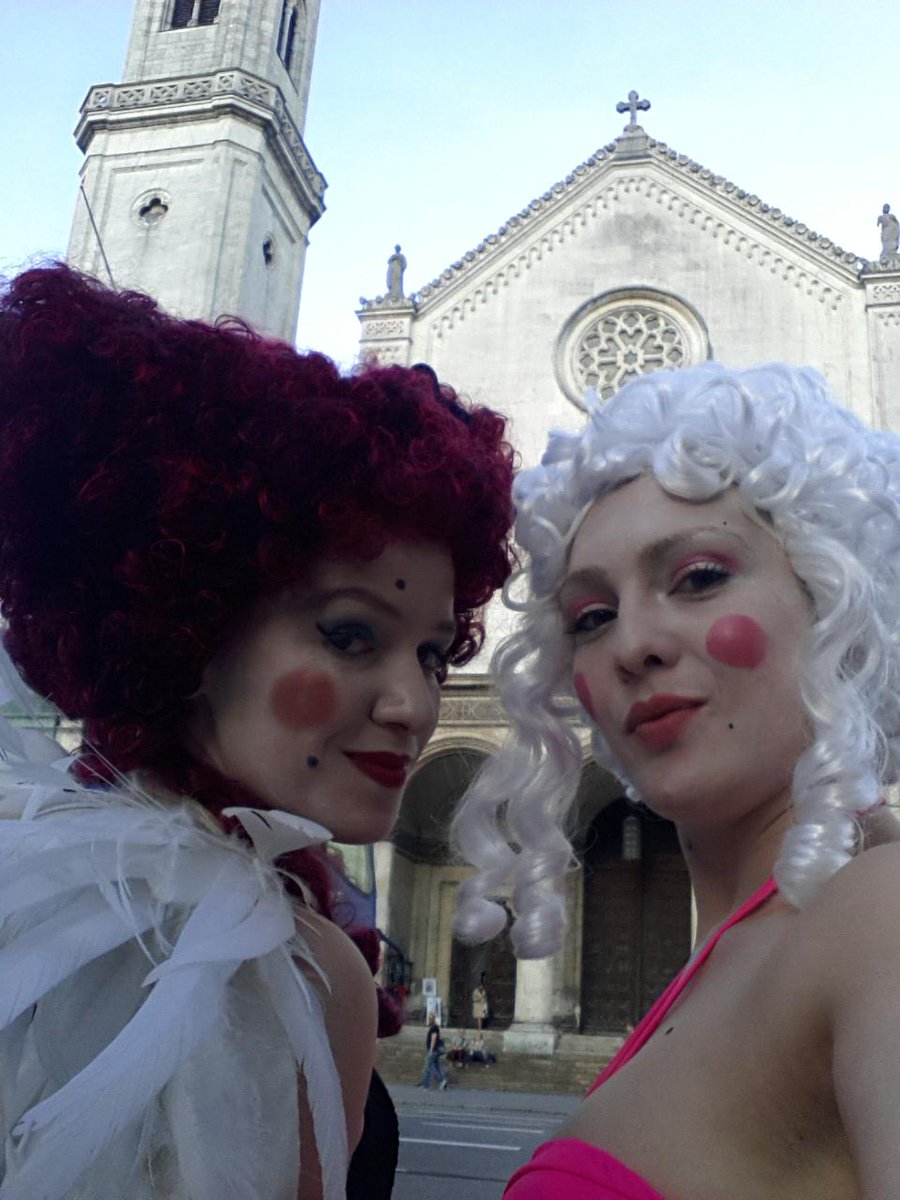 BaroqueBitches's tweet photo. Back from rocking the streets of Munich! Amazing days with awesome vibes! http://t.co/1V0HWNiE0z