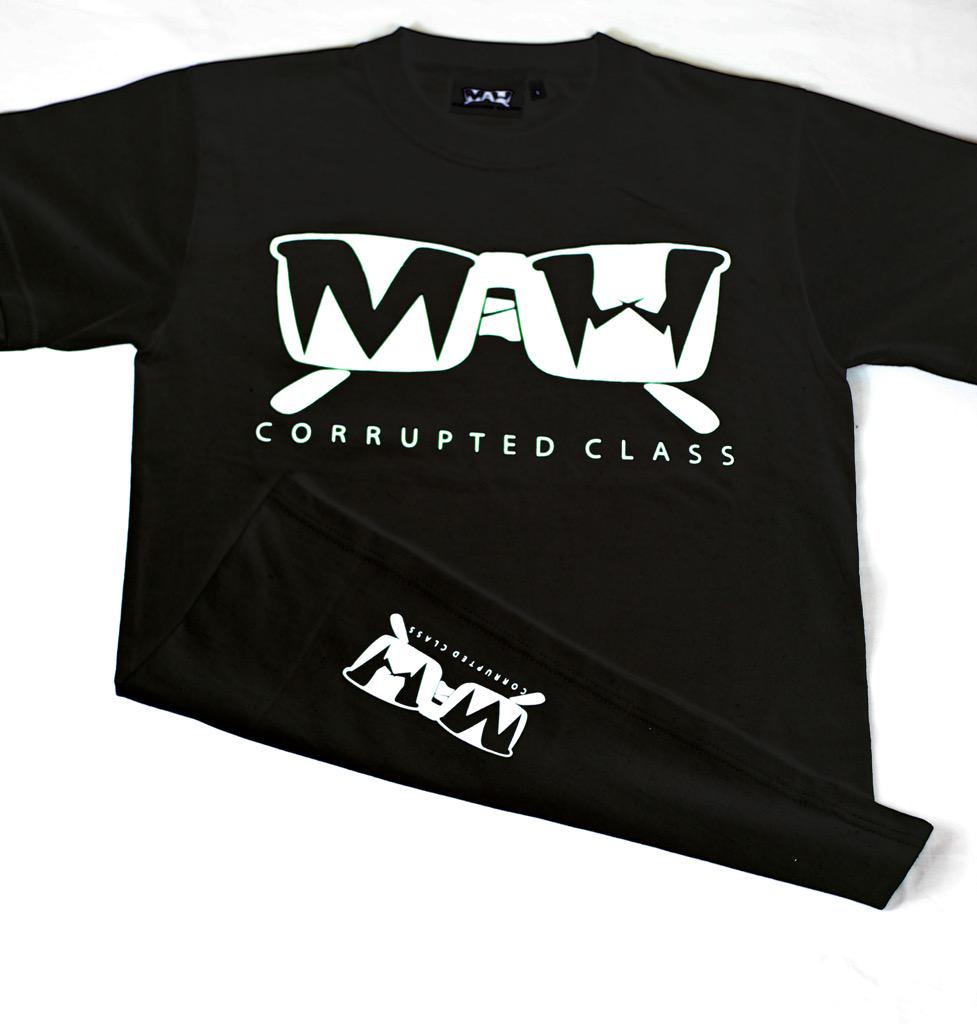 CorruptedClass's tweet photo. The corrupted class logo tshirt also available in white. Get it at http://t.co/d5YlJ9efUn
#tshirtcompany #women #men http://t.co/xZgCdKF5ie