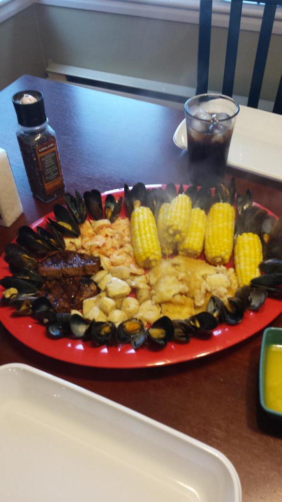 ginapeters1333's tweet photo. Little Surf &amp; Turf before hitting the couch to watch Wentworth 😍 @nicdasilva @daniellecormack @Wentworth_UK #lovinit http://t.co/GnEKQzxOMP