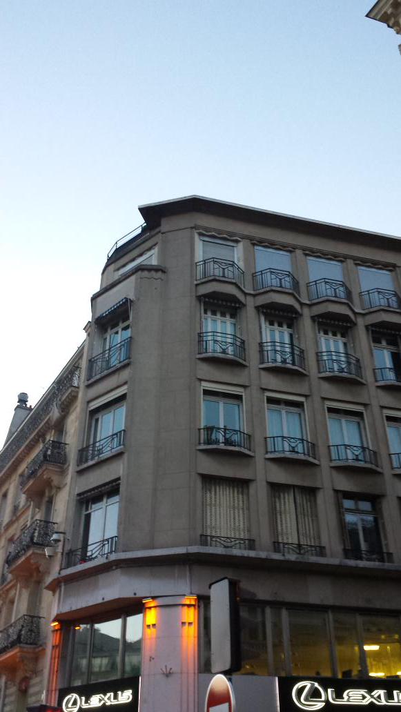 elfbar nachfüll pod läuft aus Reputable Vape Shops in Paris, Ile-de-France With Best Price main image 1