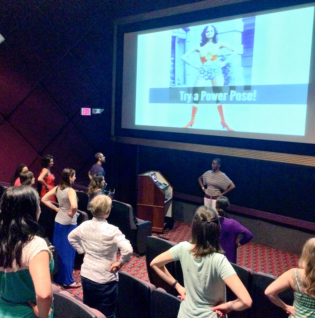 emsyates's tweet photo. #POWERPOSE ftw. @denisejacobs you rawk. #rawktheweb #giantconf @GiantConf #RVdoesGIANT http://t.co/uapng146qI