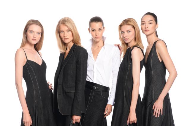 Would <a href="/RalphLauren/">Ralph Lauren</a> ever consider showing his women’s collection in Europe? His answer: wwd.com/fashion-news/d…