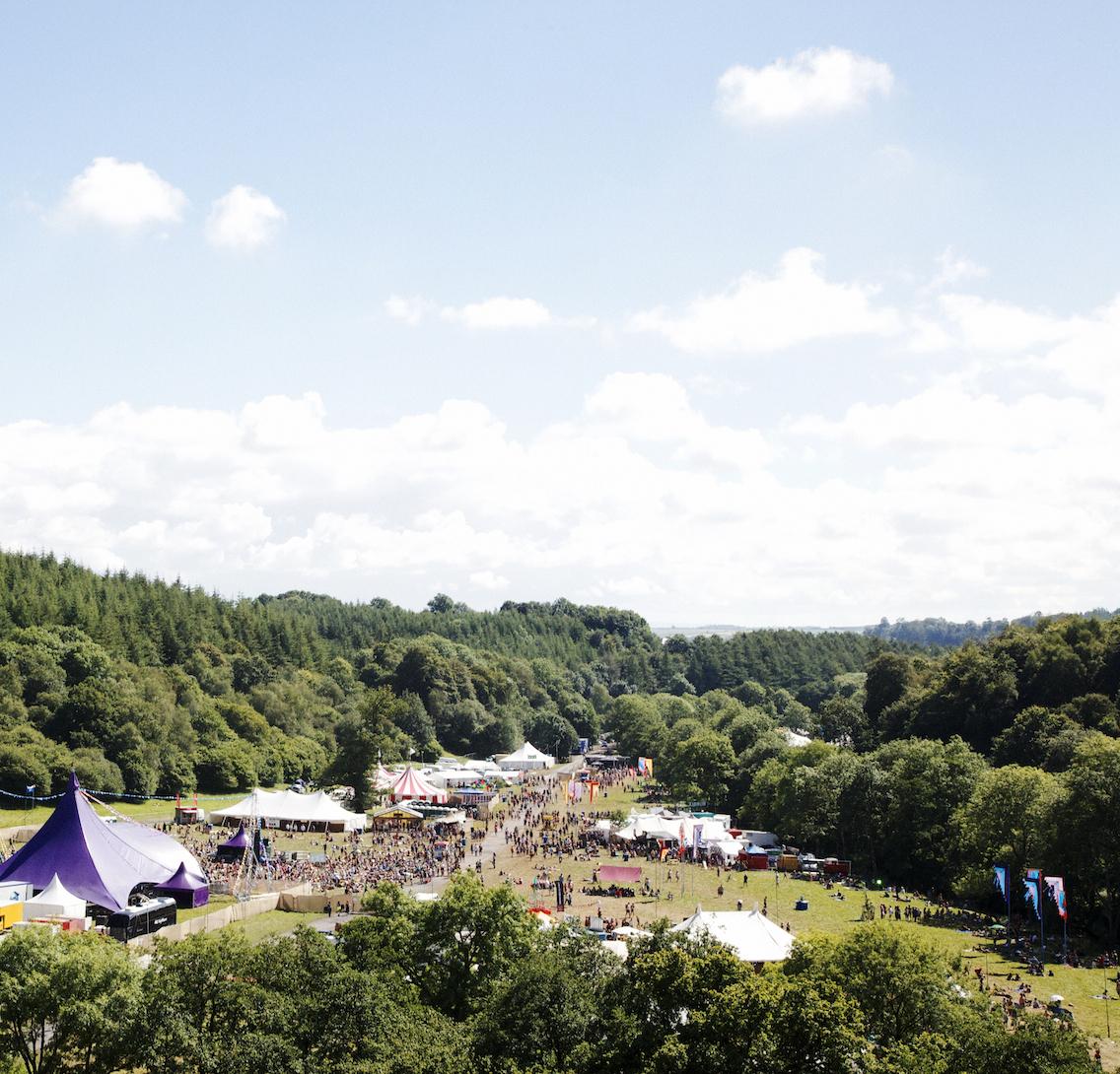 lawsie_b's tweet photo. #Devon #festival feasts are fit for forest frolics! Looks like an epic festi. http://t.co/F5lefYOQqT http://t.co/QlwXDY1qM0
