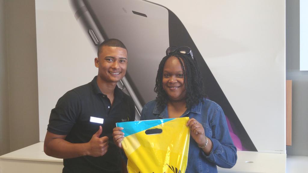 The new guy and Lichelle! IPhone lover! @uwDirkZunker