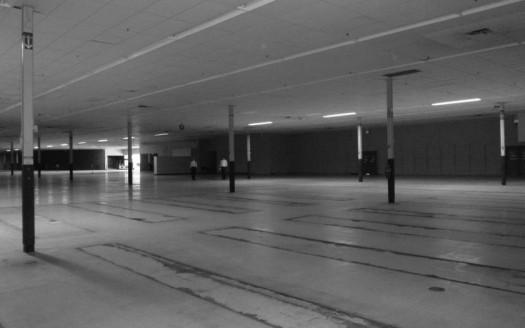 gdock7's tweet image. This Town’s Walmart Was ABANDONED. What They Did Inside? Oh. My. Gosh!!!4 Find more -&amp;gt;ift.tt/1J349Mp