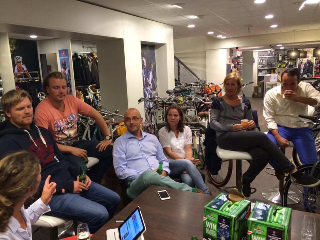 Meeting <a href="/ZoefZoefZeist/">Zoef Zoef Zeist!</a> <a href="/homeride/">Ride Or Stay Home</a> <a href="/hetRPZeist/">RijwielpaleisZeist</a> #sponsor Dank voor gastvrijheid en wat hebben we weer een geweldig team!