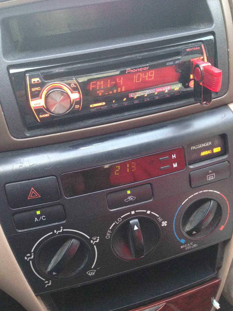 mk3promotor's tweet photo. sonando en Mortal fm 104.9 #LLAMAYCIERRA de @donmiguelo con @djjoelsd dale @GiordanoRD http://t.co/Xd8csENkYd