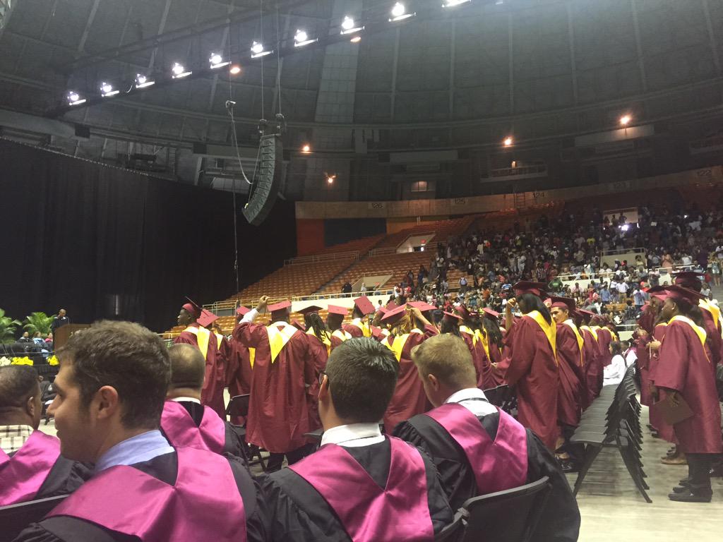 huhsmedia's tweet photo. #HUHS #ClassOf2015 has graduated! Go forth &amp; set the world on fire! #HUHSRamPride http://t.co/v3L4uUnzqT