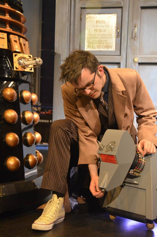 Ali__Fry's tweet image. @MagnoliClothier love my suit coat and ties almost as much as K9! #doctorwho #tenthdoctor #DavidTennant